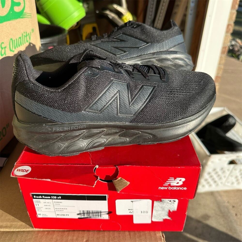 New Balance Fresh Foam 520 v9 Black Sneakers M520LT9 | Men's 11 4E Extra Wide